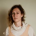 Cropped Mora Bio.webp
